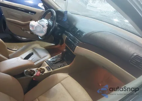 2003 BMW 325I из США, поврежденный, VIN WBAEV334X3KR25382